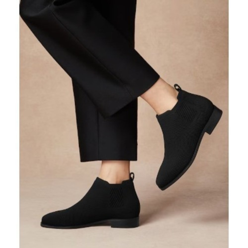 VIVAIA Chelsea Boot Ryan Slip On Black Knit Ankle Boots Women Size 37.5